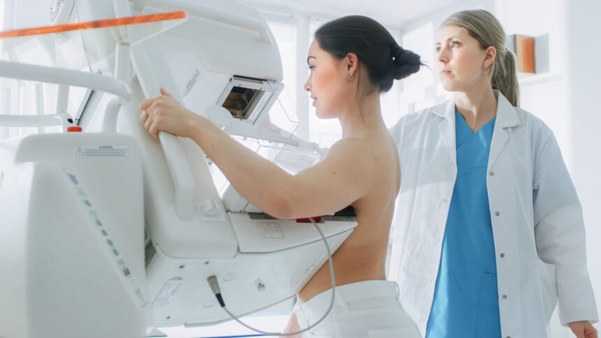 Lo que debes saber sobre hacerte una mamografía